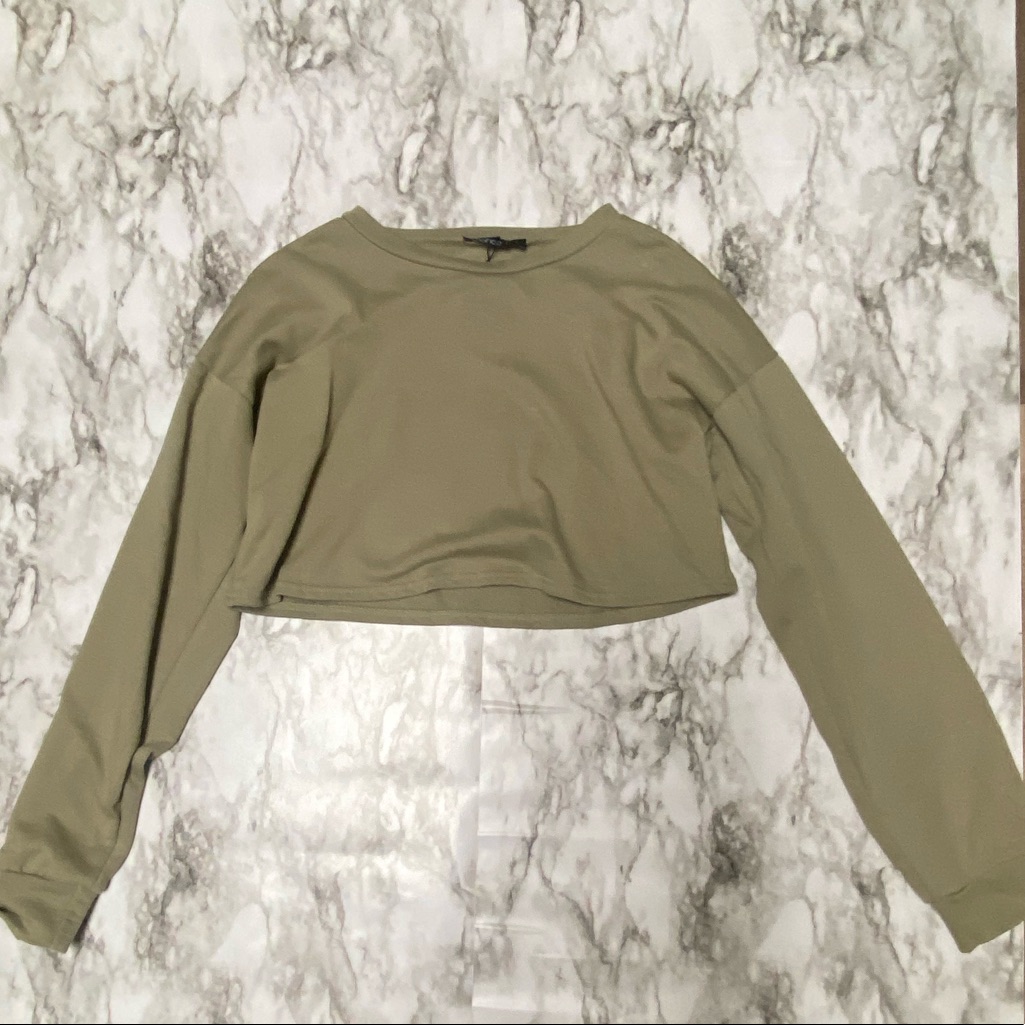 Brand New Army Green Crop Top Brand New Army Green Crop Top